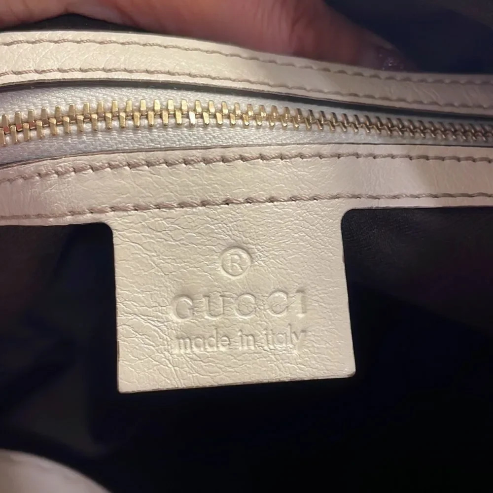 NWOT Gucci Authentic woman’s cloth and leather shoulder bag - Picture 12 of 15